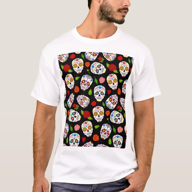 Camiseta Dia Los Muertos: padrão de crânios de açúcar. (Frente)