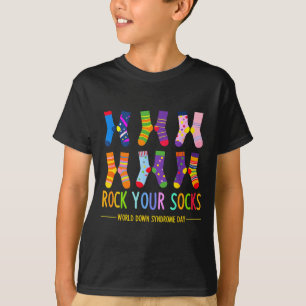 Camiseta Dia mundial da síndrome de down meias rock conscie