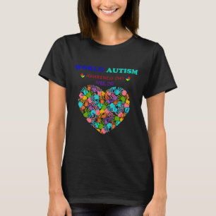 Camiseta Dia Mundial do Autismo com pegadas coloridas 2 de