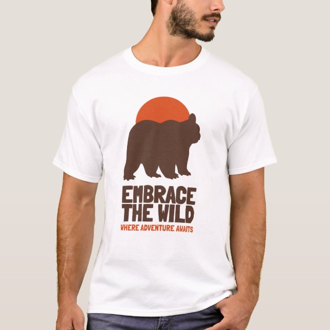 Camiseta Dia Mundial dos Animais - Abraça o Urso Selvagem (Frente)