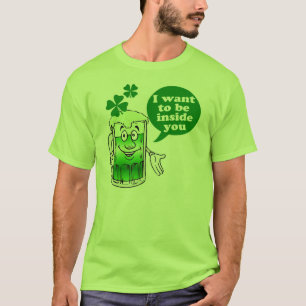 Camiseta Dia verde engraçado da cerveja