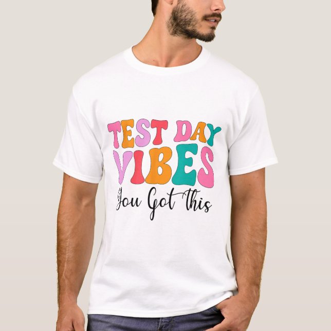 Camiseta Dia Víbula Testes de Groovy Dia Professores Mulher (Frente)