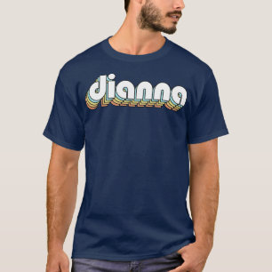 Camiseta Dianna Retro Rainbow Tipografia Estilo Desvanecido