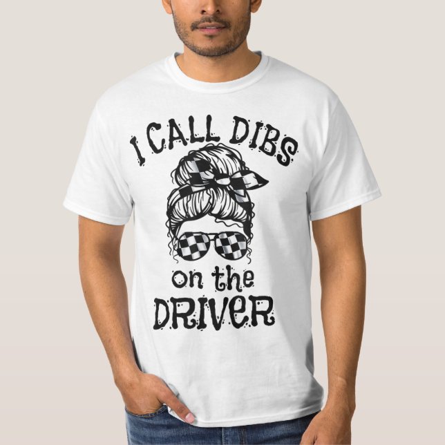 Camiseta Dibes da Corrida de Esposas de Carro de Corrida (Frente)
