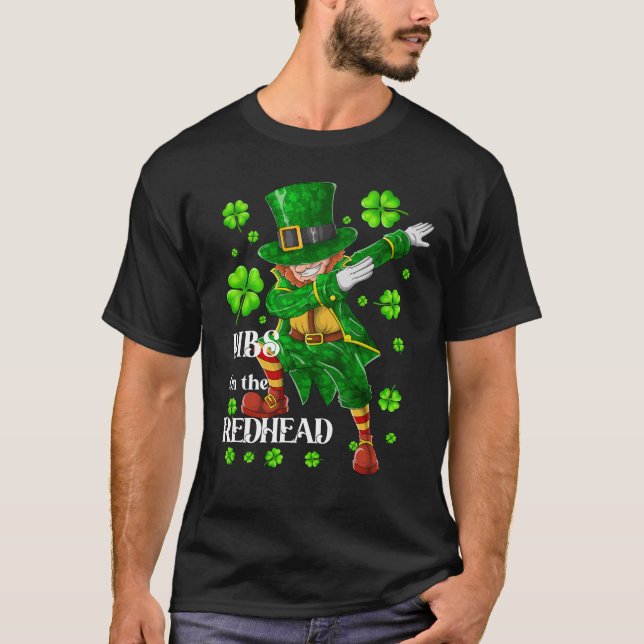 Camiseta Dibs Na Cabeça Vermelha Dabbing Leprechaun St Patr (Frente)