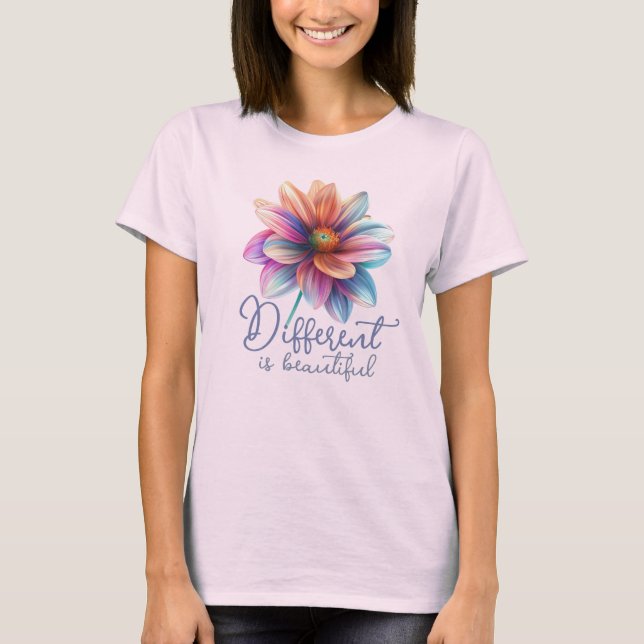 Camiseta Different is beautiful (Frente)