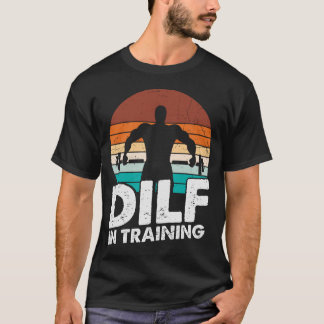 Camiseta DILF No Treinamento De Vintagem Funny