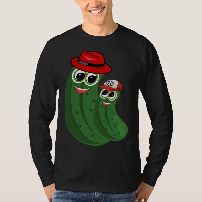 Camiseta Dill Pickle Dad and Son Wearing Hats (Frente)