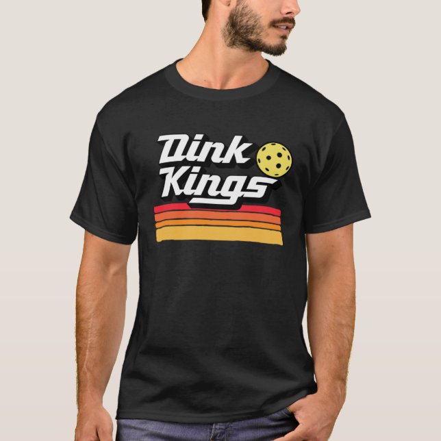 Camiseta Dink Kings  Cute Pickleball Team 80s Pickle Ball R (Frente)