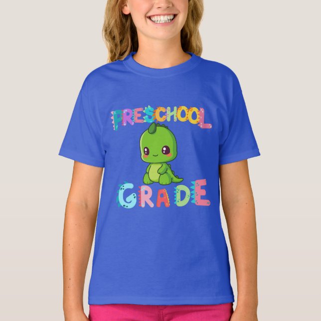Camiseta Dino Preschool GRADE Meninos do Esquadrão Meninas  (Frente)