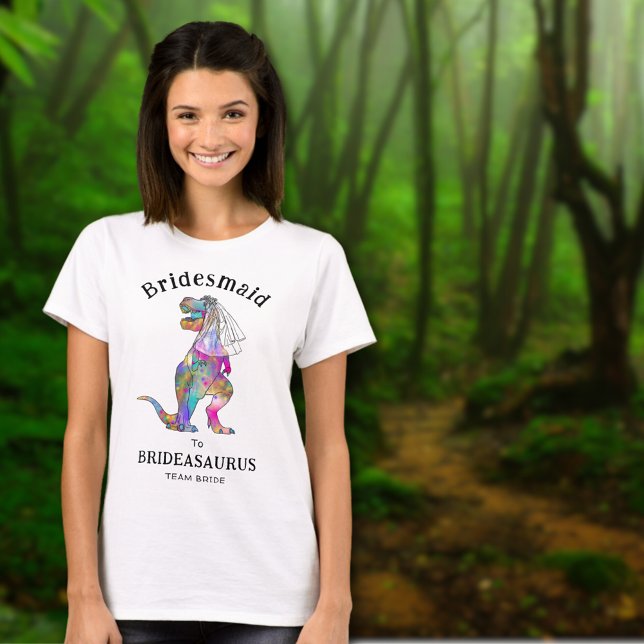 Camiseta Dinossaur Weding Funny Bachelorette Bridesmaid (Dinosaur wedding bridesmaid team bride to Brideasaurus T-shirt funny bachelorette party apparel )
