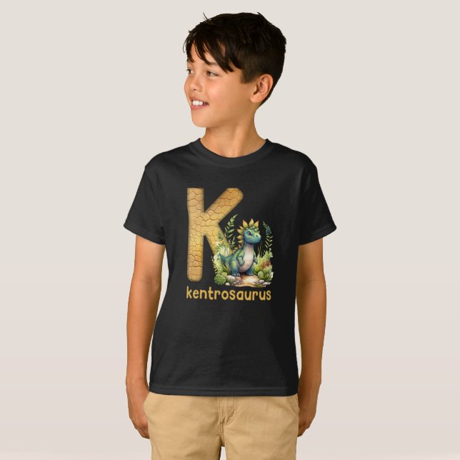 Camiseta Dinossauro Alfabeto K Tipo Kentrosaurus (Frente Completa)