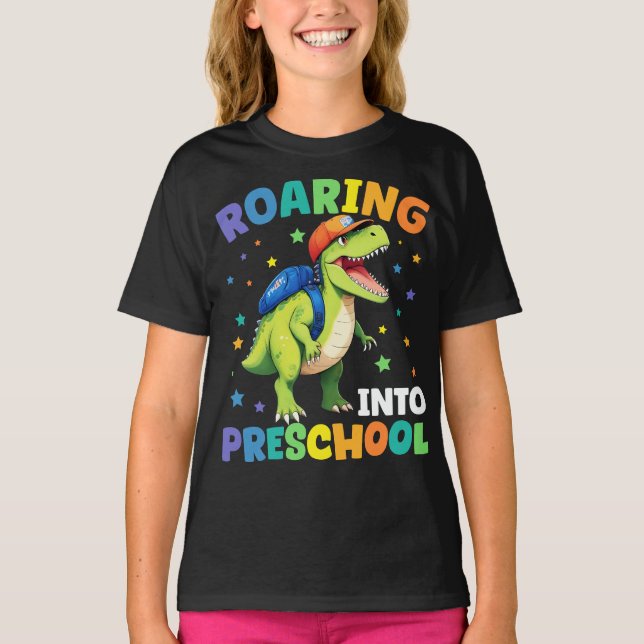 Camiseta Dinossauro Da Pré-Escola Arrastando T Rex De Volta (Frente)