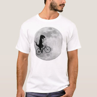 Camiseta Dinossauro em uma bicicleta no céu com t-shirt da