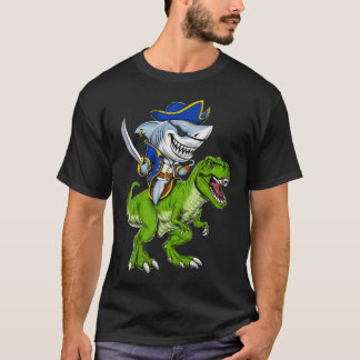 Camiseta Dinossauro T-Rex Pirata de Tubarão
