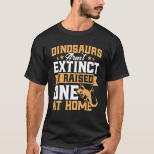 Camiseta Dinossauros Gecko Deitados Não São Extintos Eu Eve