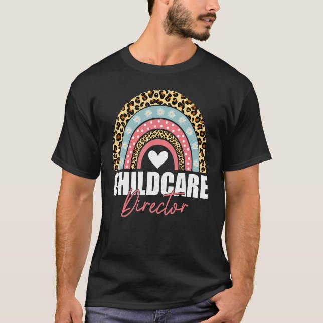 Camiseta Diretor De Cuidados Infantis Rainbow Leopard 100º  (Frente)