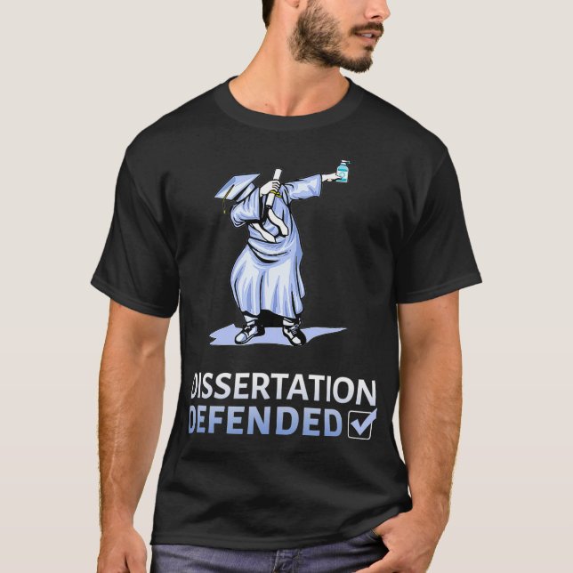 Camiseta Dissertation Defense Dabbing Doctorate PhD  (Frente)