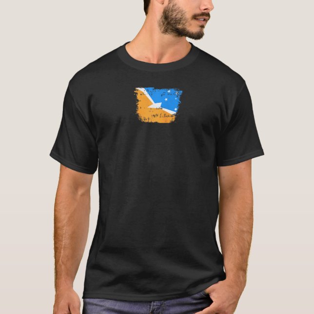 Camiseta Distante Tierra Del Fuego Flag Raglan (Frente)