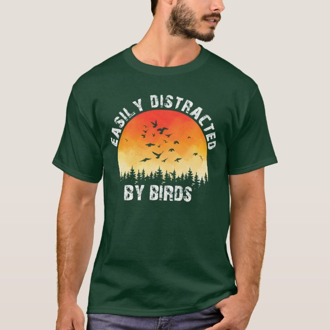 Camiseta Distraído Facilmente Por Batatas da família Birds  (Frente)