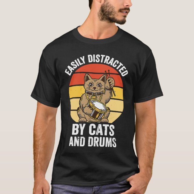 Camiseta Distraído facilmente por batedores e tambores de m (Frente)