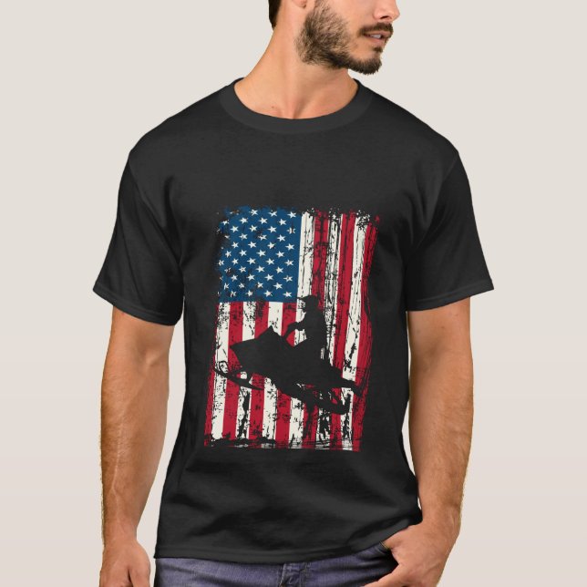 Camiseta Distressed American Flag Snowmobiling Sled Snowmob (Frente)
