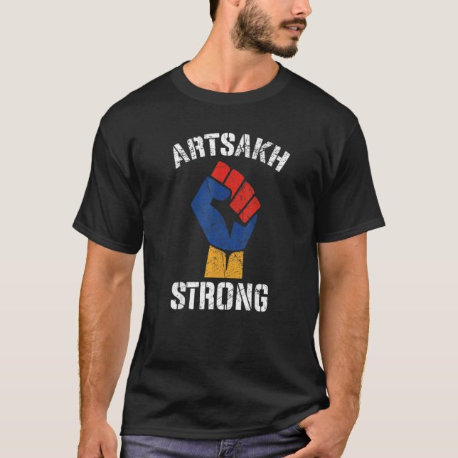 Camiseta Distressed Artsakh Strong Artsakh is Armenia  Arme (Frente)
