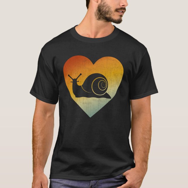 Camiseta Distressed Heart Retro Style Men Women Snail (Frente)