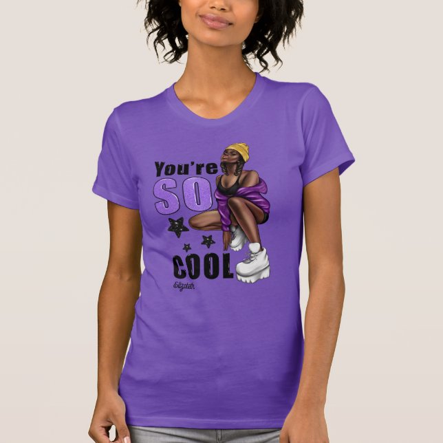 Camiseta Divã Negra Empoderada Irradiando Força e Graça (Frente)