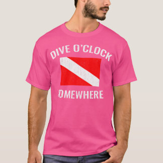 Camiseta Dive O'Clock Em Algum Lugar Engraçado Bebendo Scub