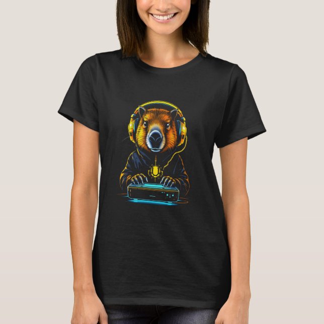 Camiseta Divertida de Capivara Fone de Ouvido Game (Frente)