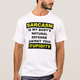 Camiseta Divertida Defesa da Estupidez Sarcasmo