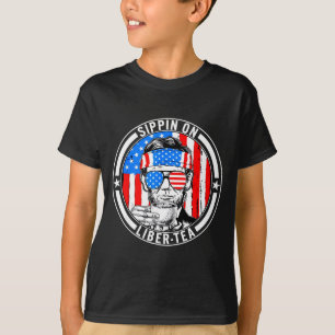 Camiseta Divertido 4 de julho bebendo liber-ty chá liberdad