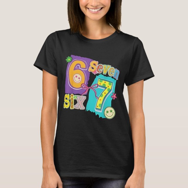 Camiseta Divertido Seis Sete 6 7 Meme 67 Design para Mulher (Frente)