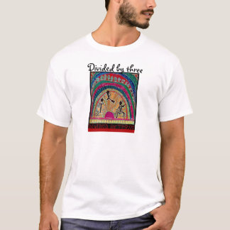 Camiseta dividido pela arte de três-tim