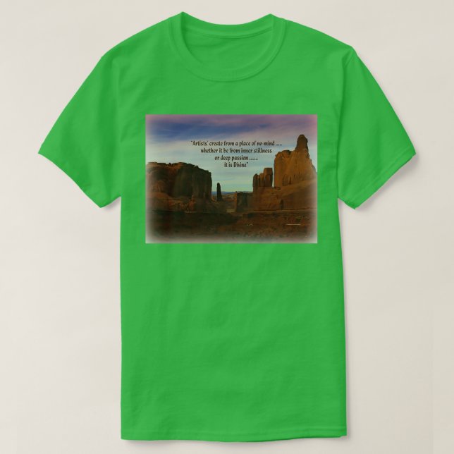 CAMISETA DIVINA (Frente do Design)