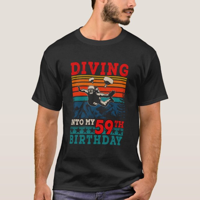 Camiseta Diving Into My 59Th Skydiving (Frente)