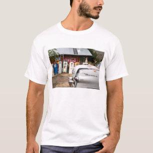 Camiseta Dixon, Novo México, Estados Unidos. Carro antigo