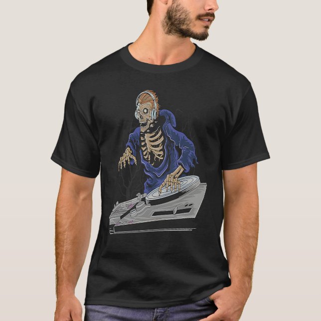 Camiseta DJ de Halloween Esqueleto Zumbi (Frente)