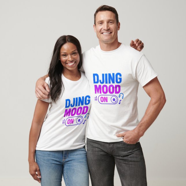 Camiseta DJing mood on (Unissex)