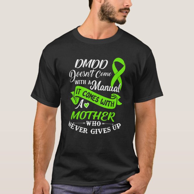 Camiseta Dmdd Vem Com Uma Mãe Que Nunca Desiste De Ri (Frente)