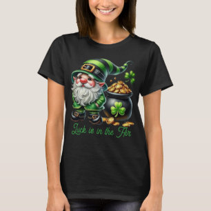 camiseta do dia de São Patrício com gnomo fofo