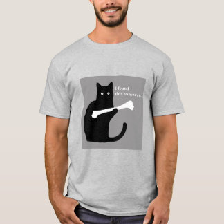 Camiseta do gato do úmero