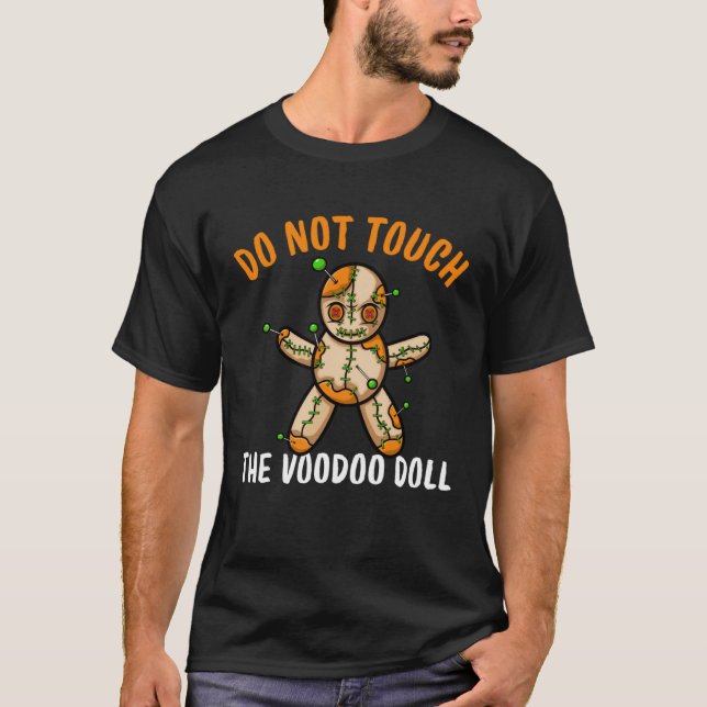Camiseta Do Not Touch The Voodoo Doll (Frente)