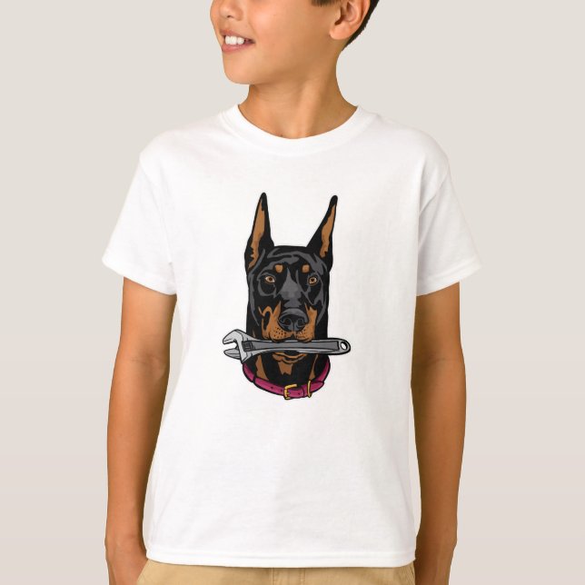 Camiseta Doberman com chave inglesa (Frente)