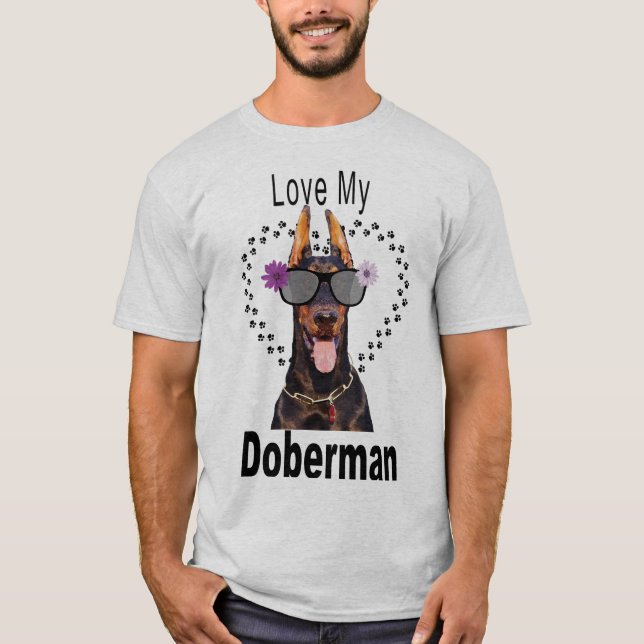 Camiseta Doberman divertido em óculos escuros (Frente)