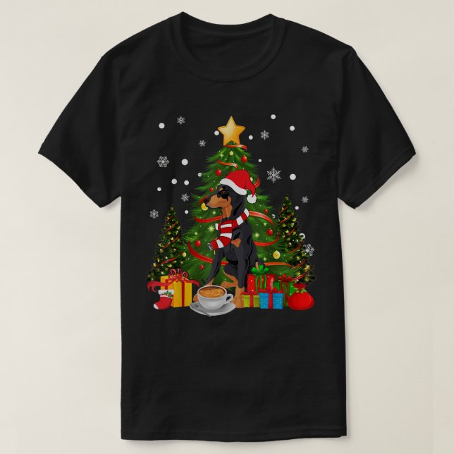 Camiseta Doberman Dog Santa Hat Café de Natal 2021 Cachorro (Frente do Design)