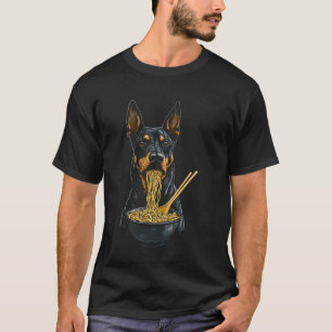 Camiseta Doberman Pinscher Comendo Macarrão Ramen