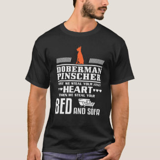 Camiseta Doberman Pinscher Rouba Seu Coração Cama e Sofá