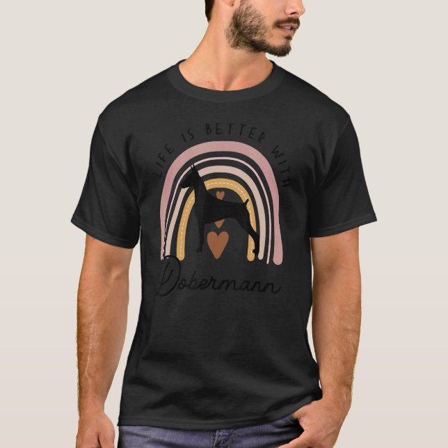 Camiseta Dobermann Rainbow Dog Mãe (Frente)